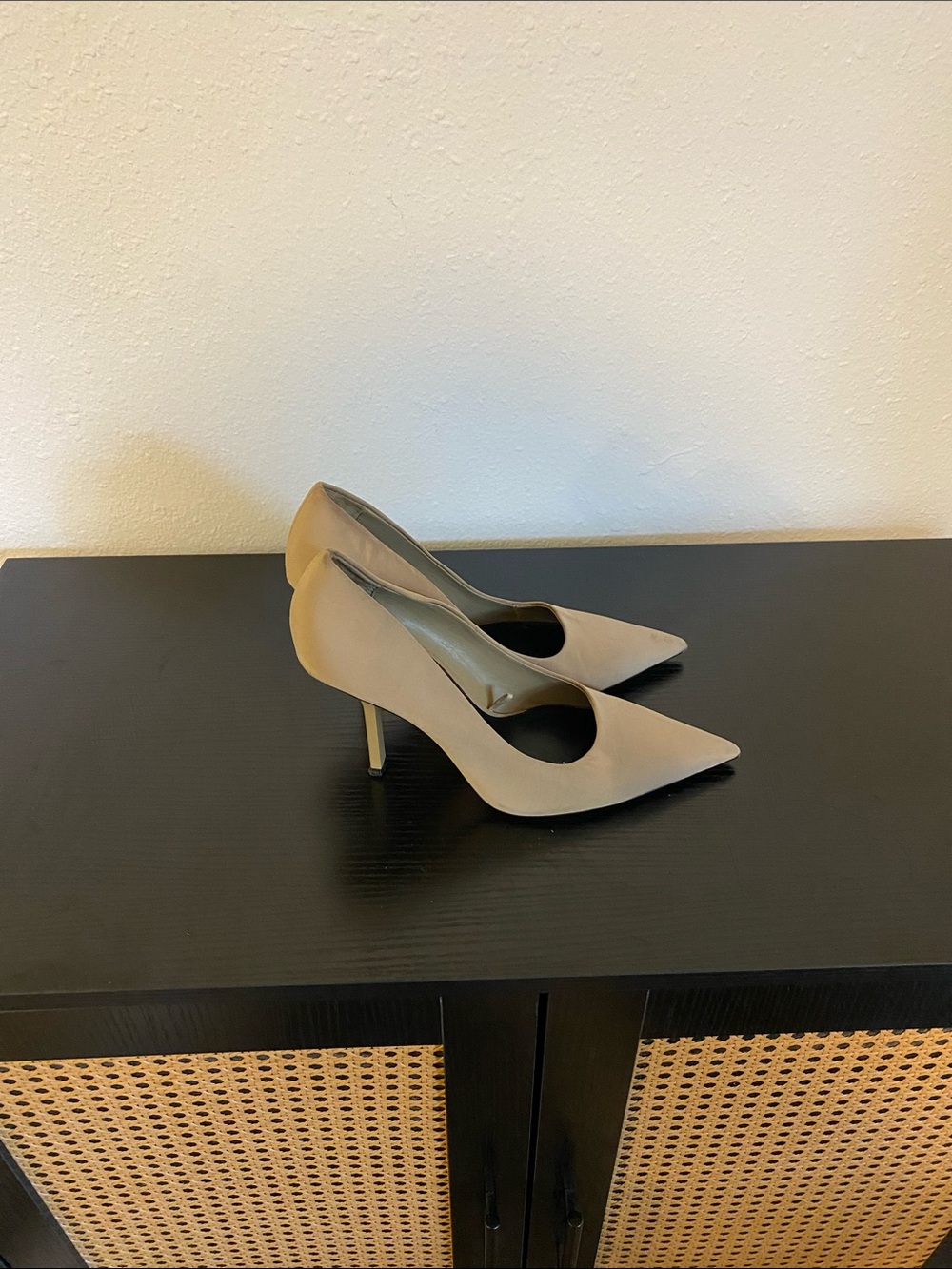 ZARA Beige Pointed Toe Stiletto Pumps EU 39 - Picture 7 of 7